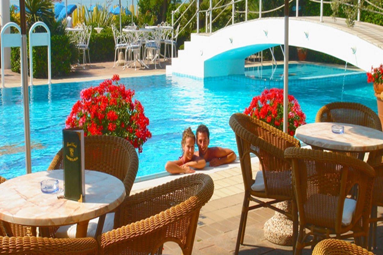 Ruhl Beach Hotel & Suites Лидо-ди-Езоло Экстерьер фото