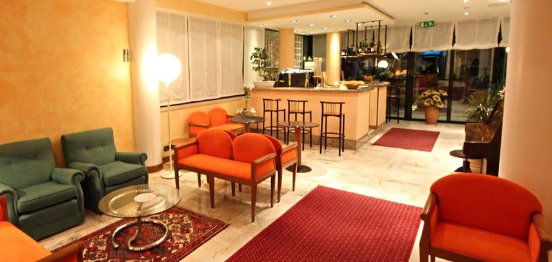 Ruhl Beach Hotel & Suites Лидо-ди-Езоло Экстерьер фото