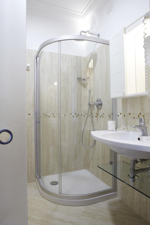 Ruhl Beach Hotel & Suites Лидо-ди-Езоло Экстерьер фото